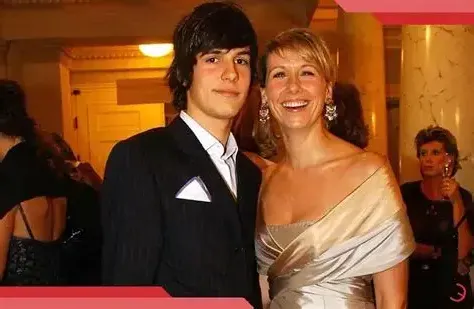 Johnny Moritz Naumann: Was über Herkunft, Familie und Öffentlichkeit bekannt ist johnny moritz naumann